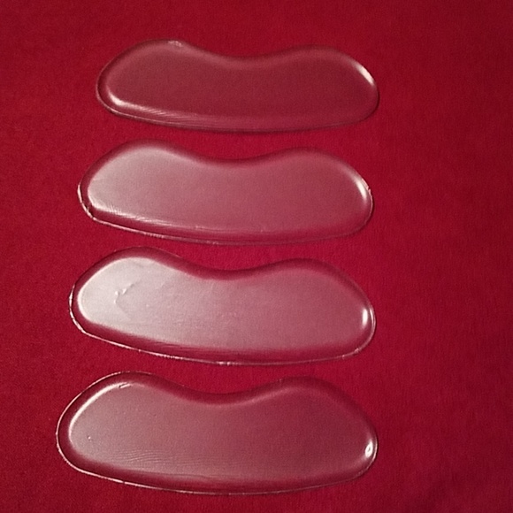 Heel gel liners clear Free when B2G1 FREE Bundle made w/ mention of this - Picture 4 of 8